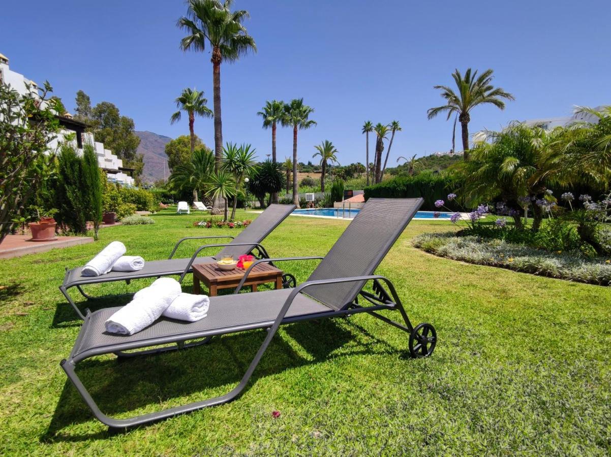 Casa vacanze Spacious Beachfront Town House In With Fully Equipped Kitchen, Pools, Garden, Sea View *