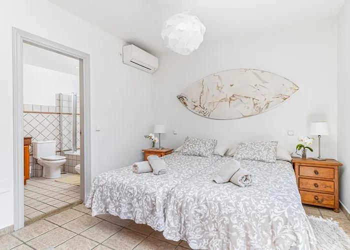 Spacious Beachfront Town House In Estepona With Fully Equipped Kitchen, Pools, Garden, Sea View